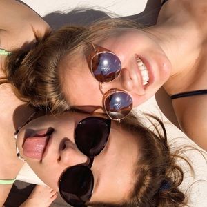 Meet your Posher, Lucy